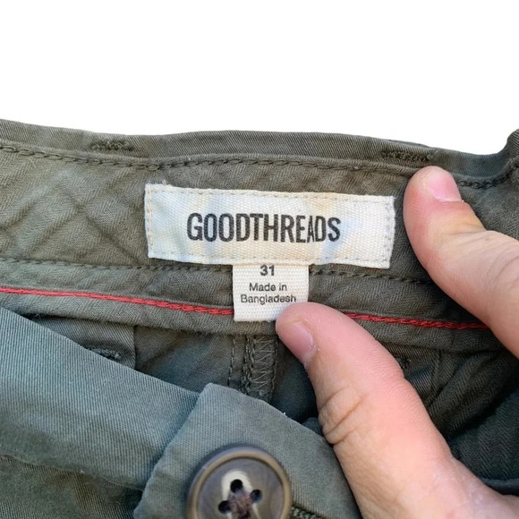GOODTHREADS women's size 31 military green shorts - Picture 3 of 4